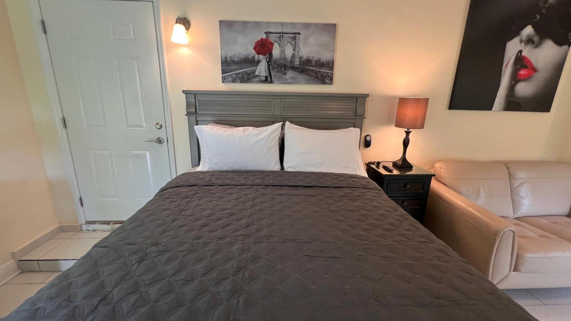 Billy'S Resort- Men Only - Solo Hombres Wilton Manors Екстериор снимка